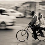 Einheimische auf dem Rad in Eldoret